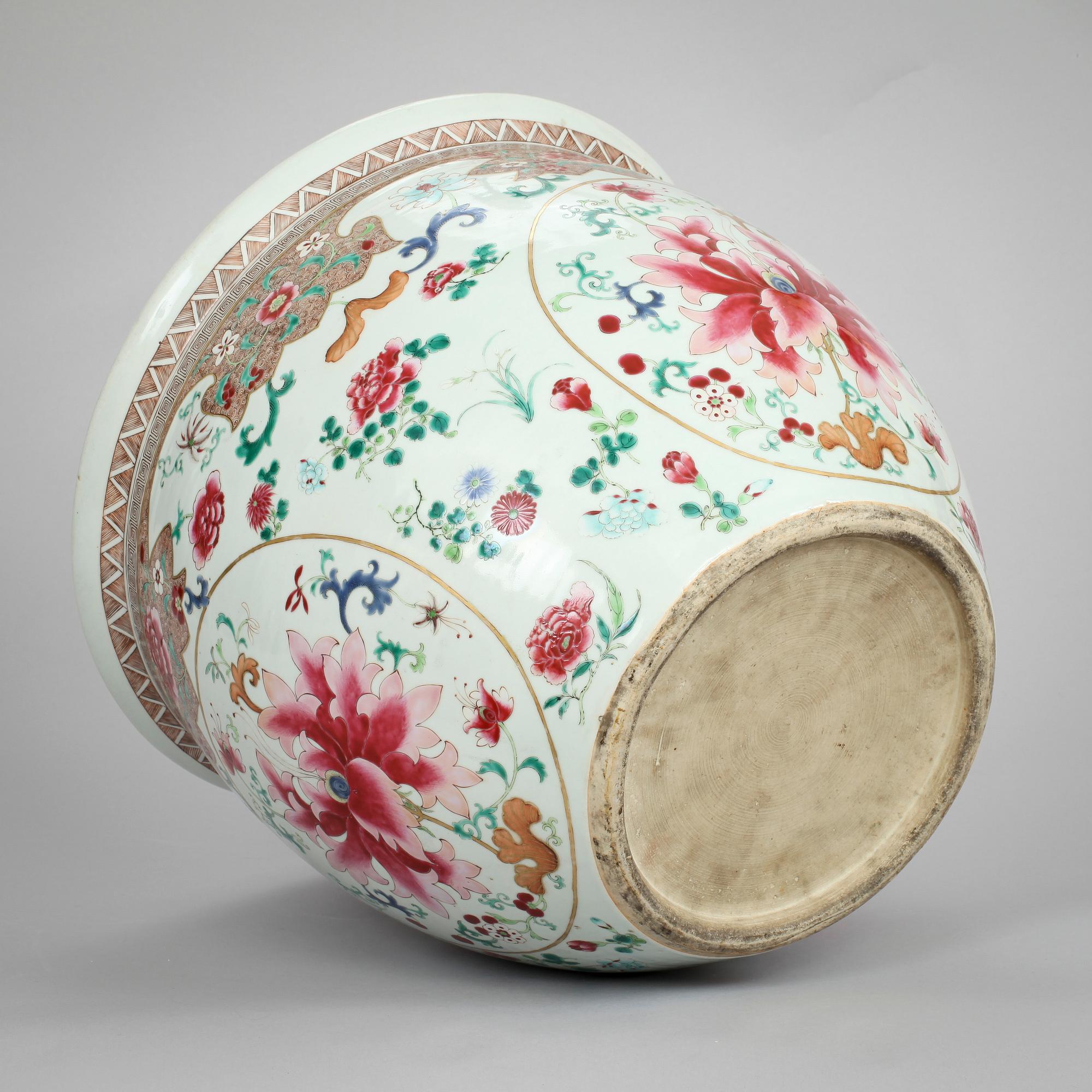YTTERFODER, porslin. Kina, 1800/1900-tal.