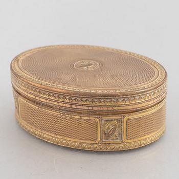 A French Louis XVI gilt-brass and tortoiseshell box, late 18th century.