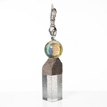 Kjell Engman, a glass sculpture.