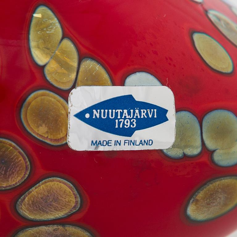 Oiva Toikka, lasilintu, "Tulitintti", signeerattu O. Toikka Nuutajärvi.