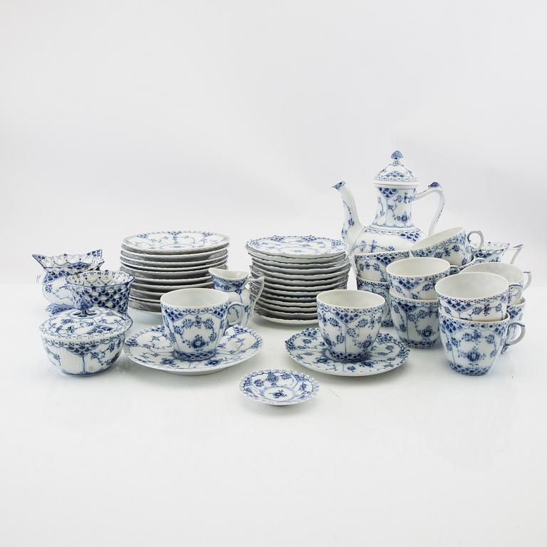 Servis  52 dlr Musselmalet Royal Copenhagen Danmark porslin.