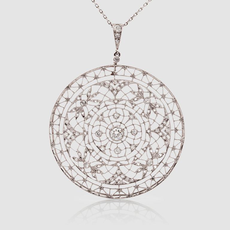 An Edwardian old-cut diamond necklace, total carat weight circa 1.00 ct.