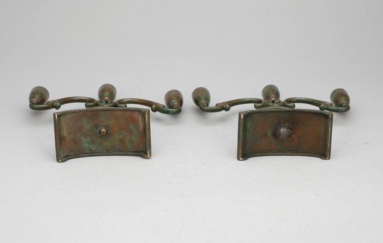 LJUSSTAKAR, ett par, Sune Bäckström 1900-talets första hälft.