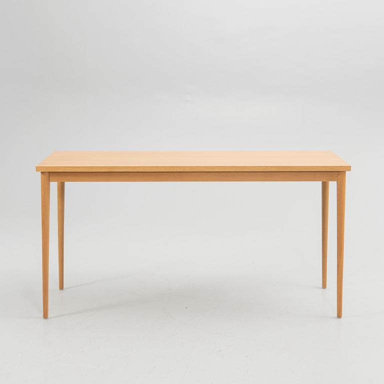 Jonas Lindvall, Bord samt pallar, 9 delar, "Oak", för Skandiform.