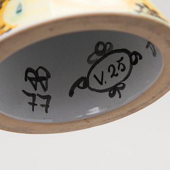 BJÖRN WIINBLAD, VASE, ceramics, Denmark, signed and dated -77, marked v. 25.