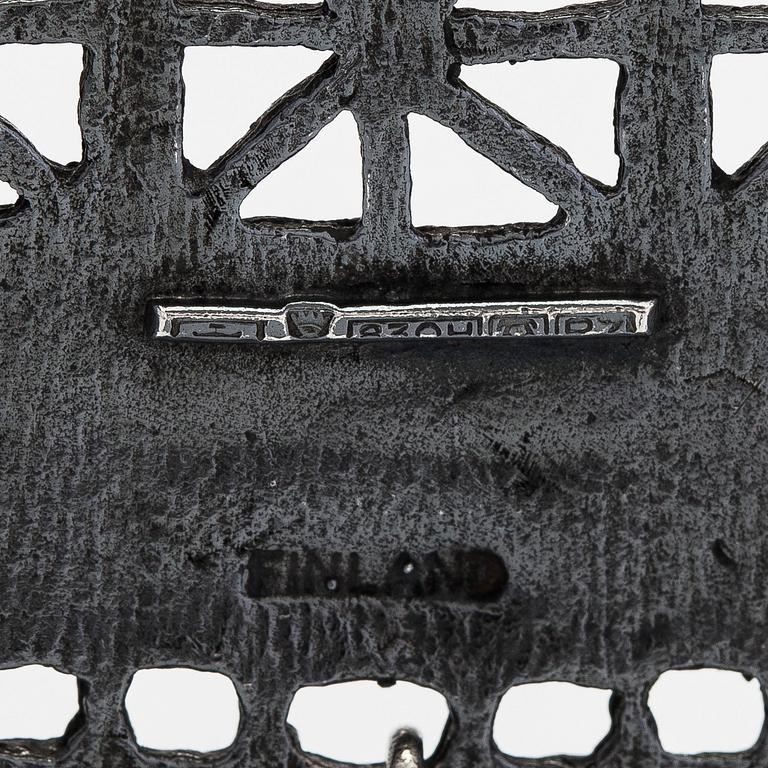 Pentti Sarpaneva, a silver necklace, Turun Hopea, Turku.