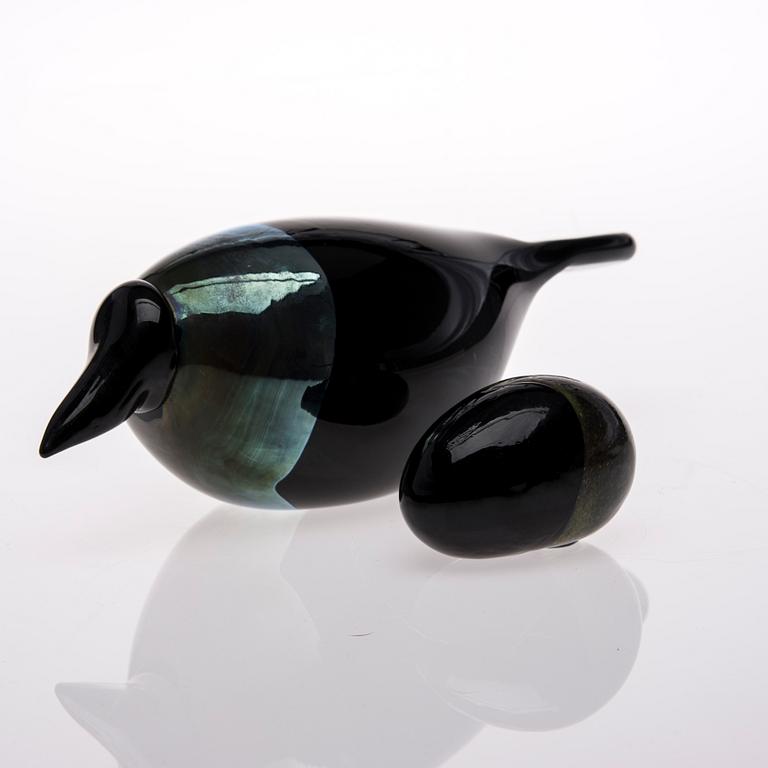 FIGURINER, 2 st, glas, signerade Toikka Nuutajärvi.