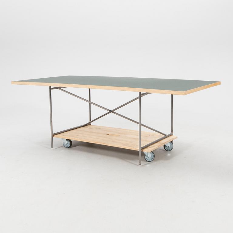 Egon Eiermann, table for Richard Lampert. 21st century.