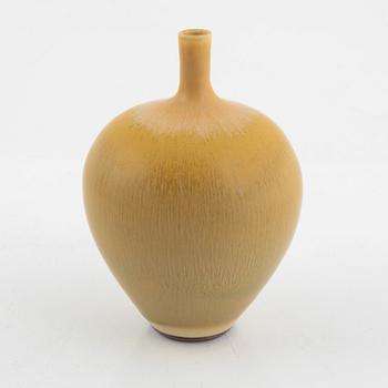 Berndt Friberg, a vase, Gustavsberg Studio, 1976.