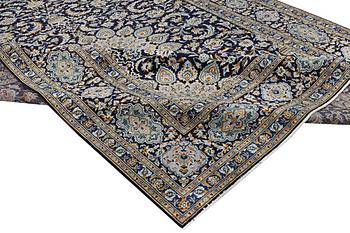 A Kashan carpet, c. 410 x 311 cm.