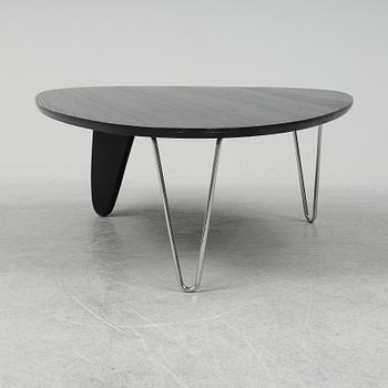 ISAMU NOGUCHI, a 'Fin Table' from Vitra Design Museum, 2002.