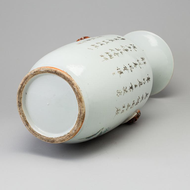 A large Chinese famille rose vase, early 20th century.