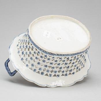 GALLERSKÅL, porslin, Kina. 1800-tal.