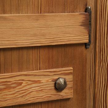Axel Einar Hjorth, a stained pine "Sandhamn" corner cabinet, Nordiska Kompaniet, Sweden, 1931.