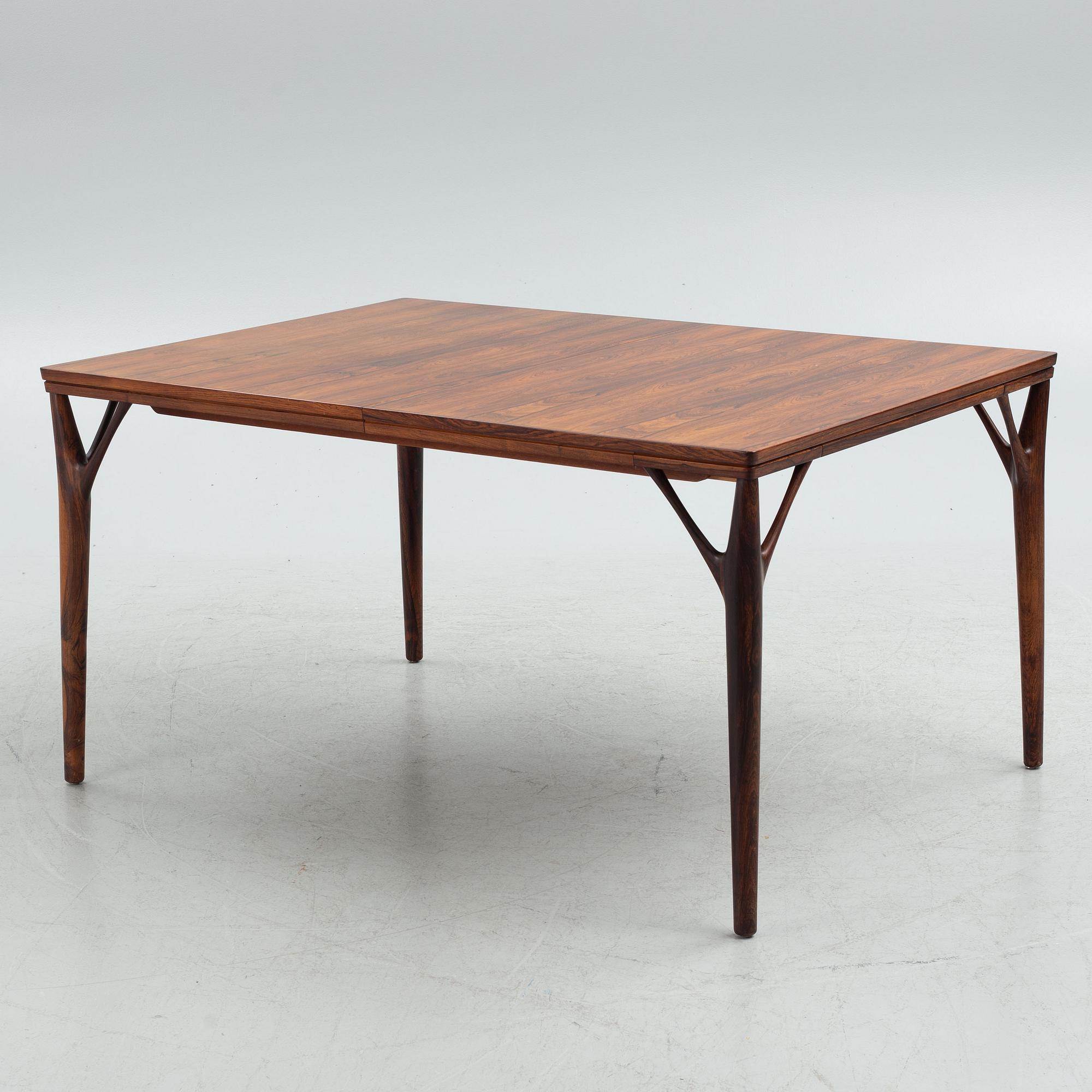 Willy Sigh, a rosewood dining table, H. Sigh & Søn, Denmark, 1960s.