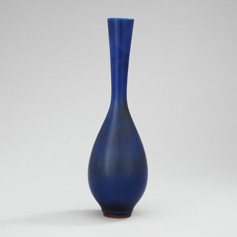 A Berndt Friberg stoneware vase, Gustavsberg Studio 1952.