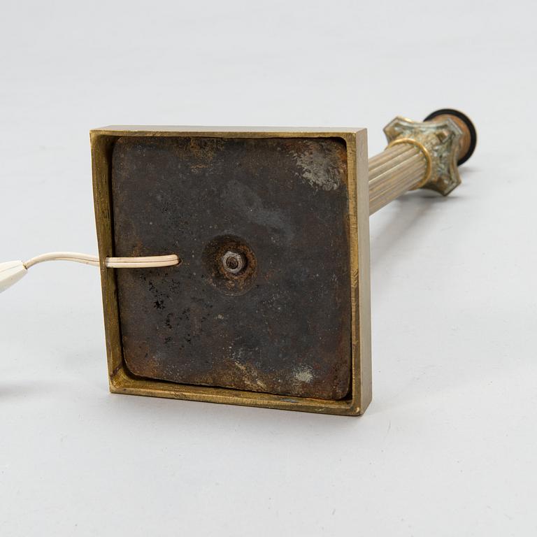 Pöytävalaisin, vuosisadan vaihde 1800/1900.