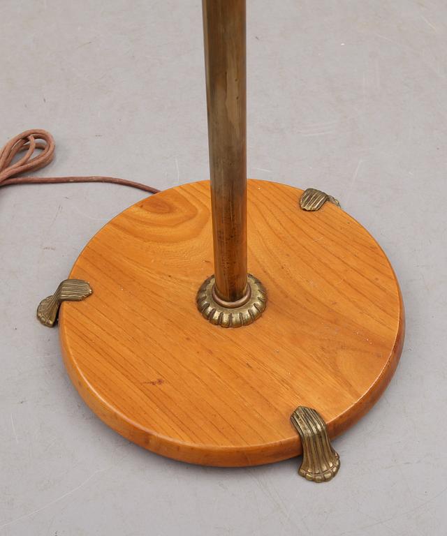 GOLVLAMPA, 1900-talets första mitt.