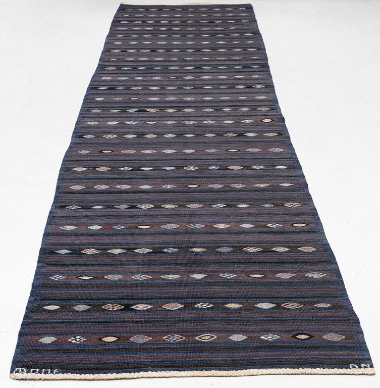 Barbro Nilsson a carpet, 'Blåbär mörk', tapestry weave, ca 535 x 120 cm, signerad AB MMF BN.