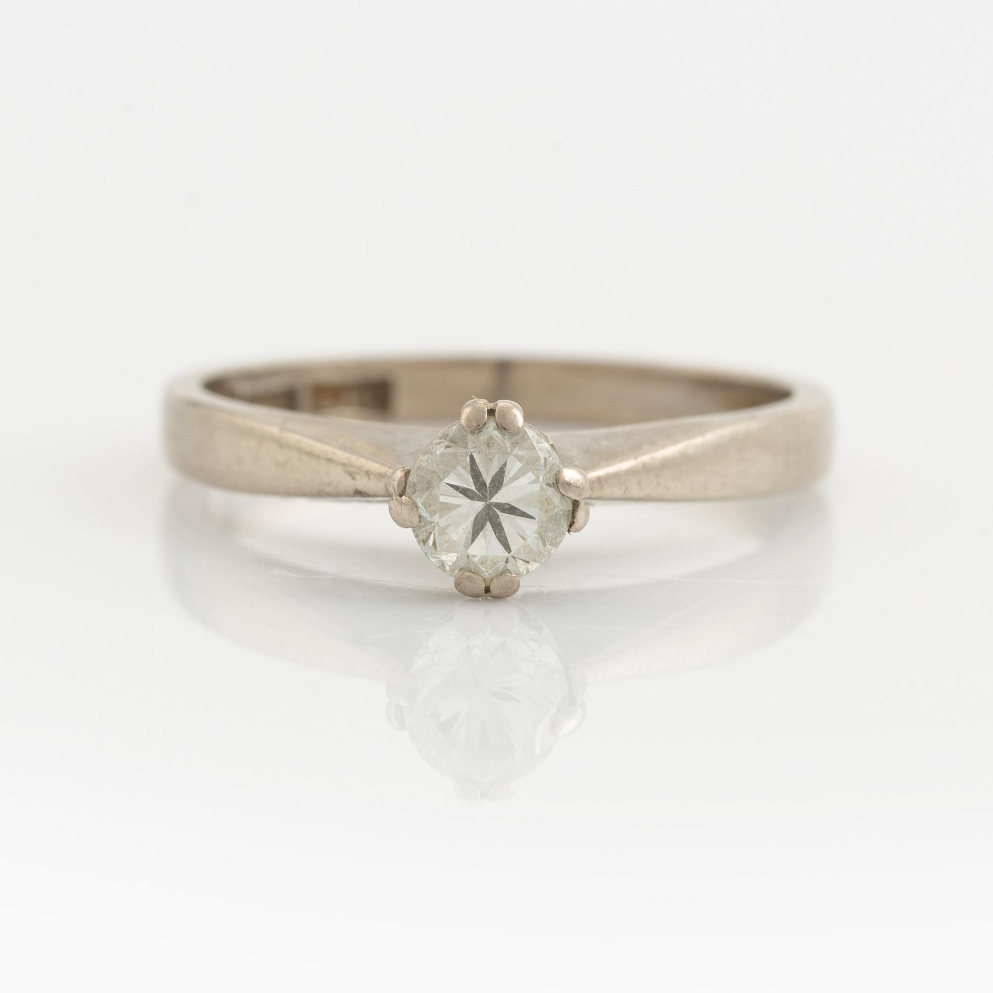 Ringar 3 st,  18K vitguld med briljantslipade diamanter.