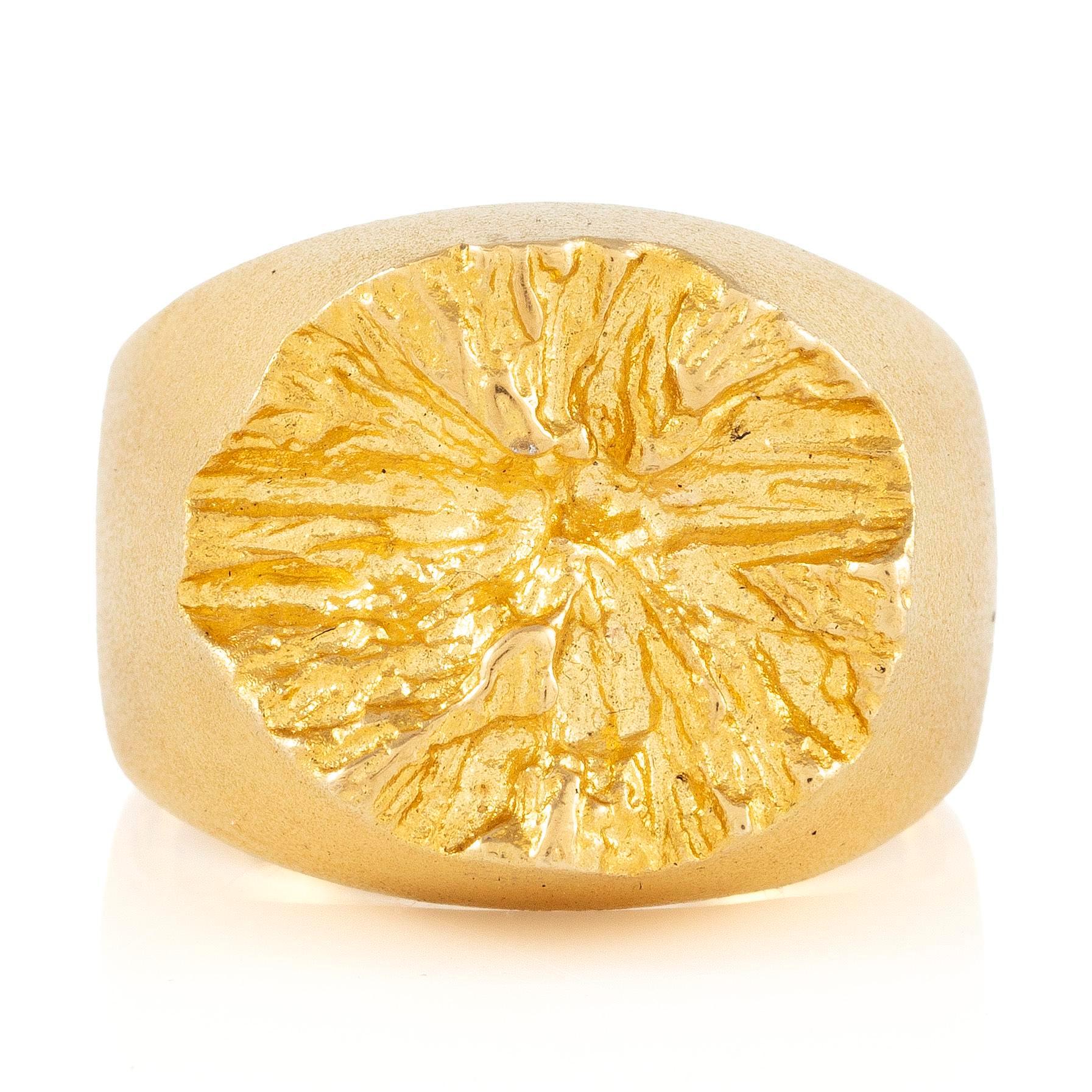 A Björn Weckström,  "Devil's Wheel"  ring 18K gold, Lapponia 1978.