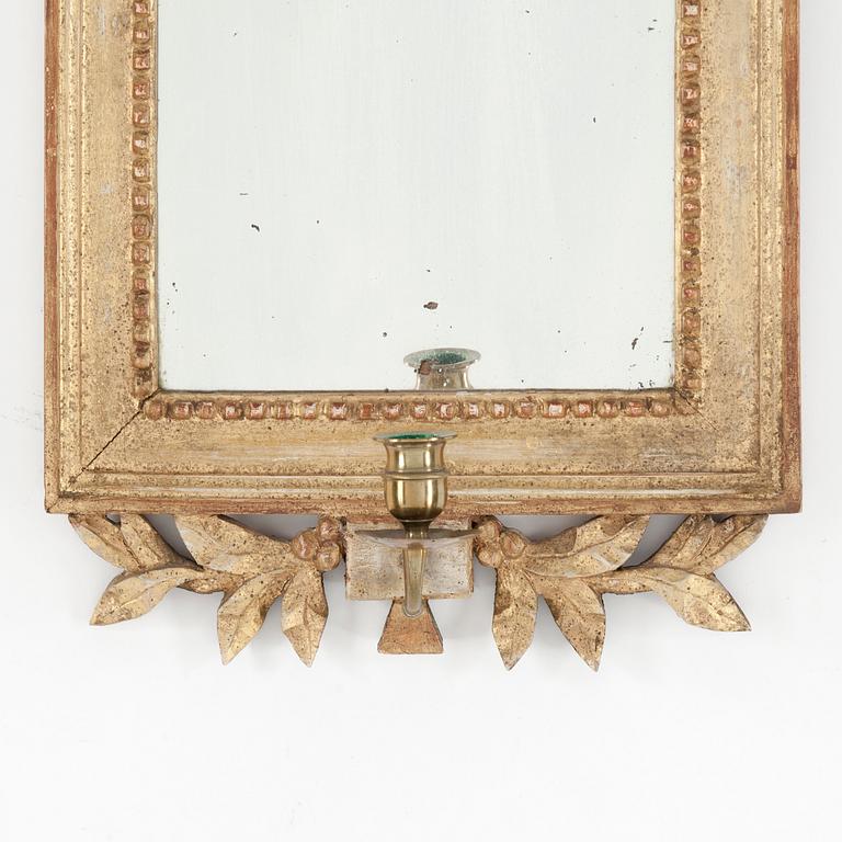 A Gustavian wall sconce from the late 18th century.