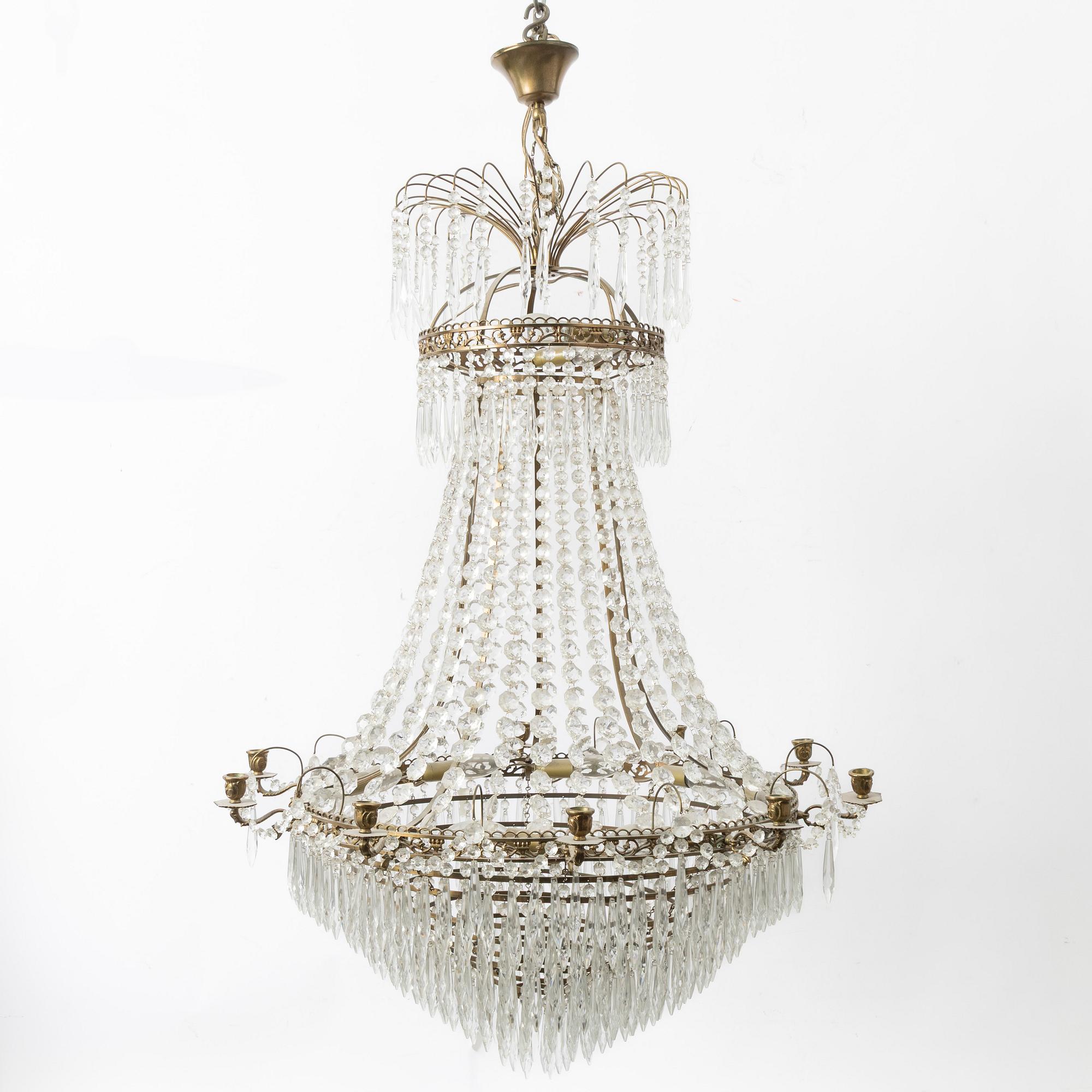 A Gustavian style chandelier, late 20th century.