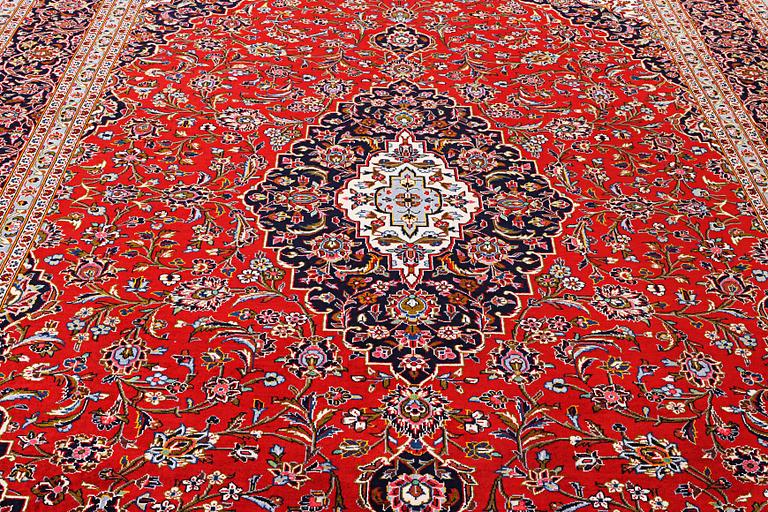 Matta, Keshan, ca. 395 x 276 cm.