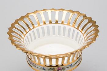 GALLERSKÅL, porslin, empire-stil. 1800-talets andra hälft.