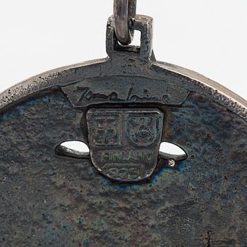 Jorma Laine, A sterling silver necklace "Face mask". Turun Hopea, Turku.