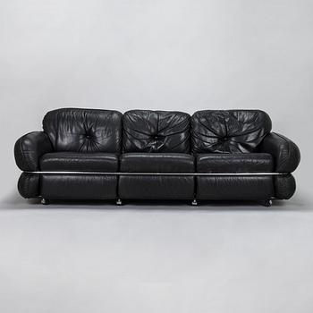 Kurt Hvitsjö, soffa, "Hannibal" Isku 1970-tal.