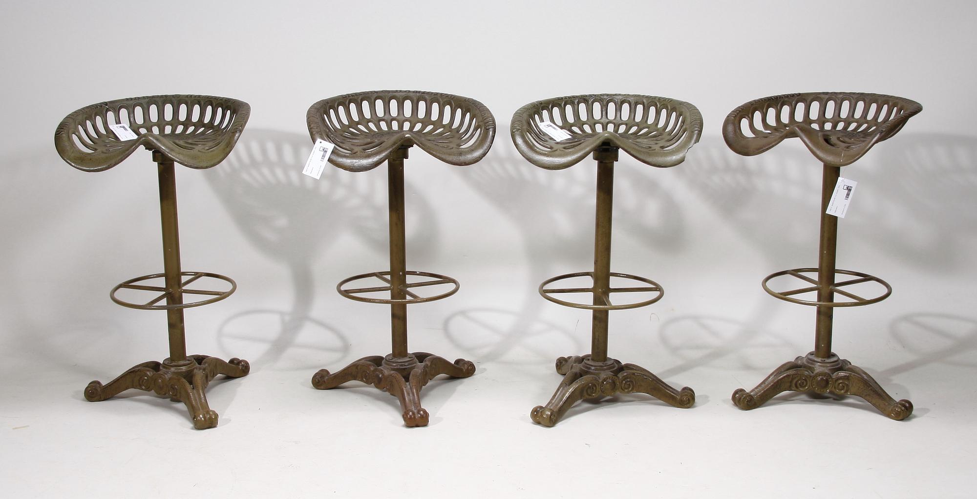 BARSTOLAR, 4 st. Gjutjärn. USA.