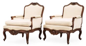 420. A pair of Louis XV 18th century armchairs.