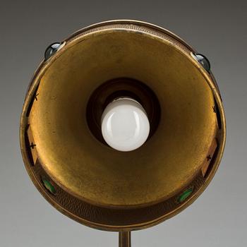 BORDSLAMPA, jugend. 1900-talets början.