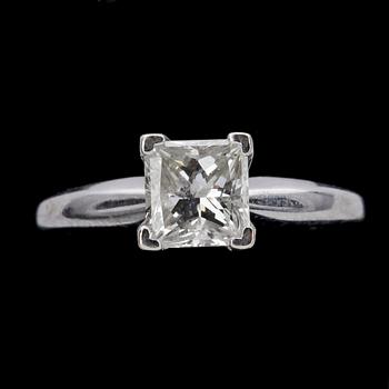 1146. RING, princess cut diamond, 1.07 cts.