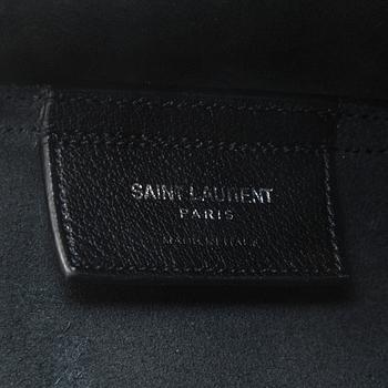 Saint Laurent, a 'Sac shopping' bag.