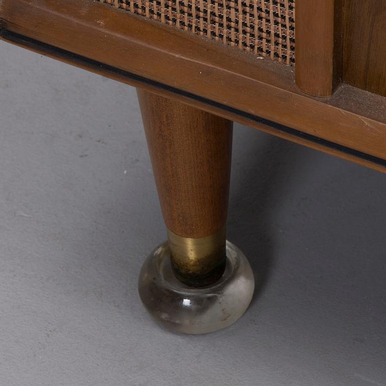 STEREOKAAPPI, Magnavox, 1900-luvun puoliväli.