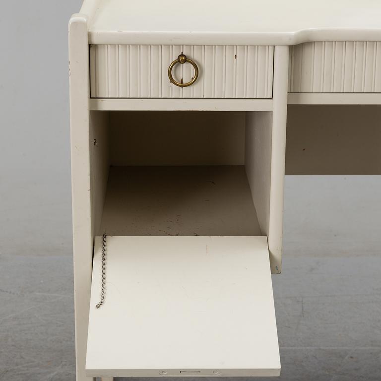 A second half of the 20th century dressing table.