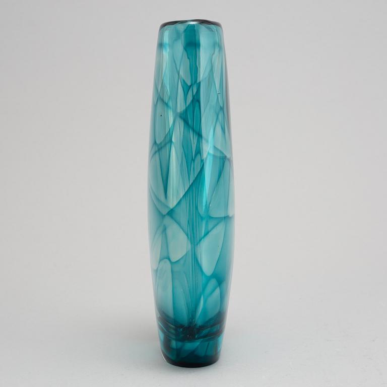 Vicke Lindstrand, a 'Colora' glass vase, 1960's.
