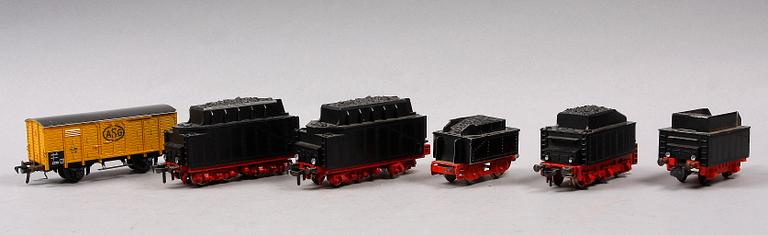 MODELLTÅGSDELAR, 11 st, Fleischmann.