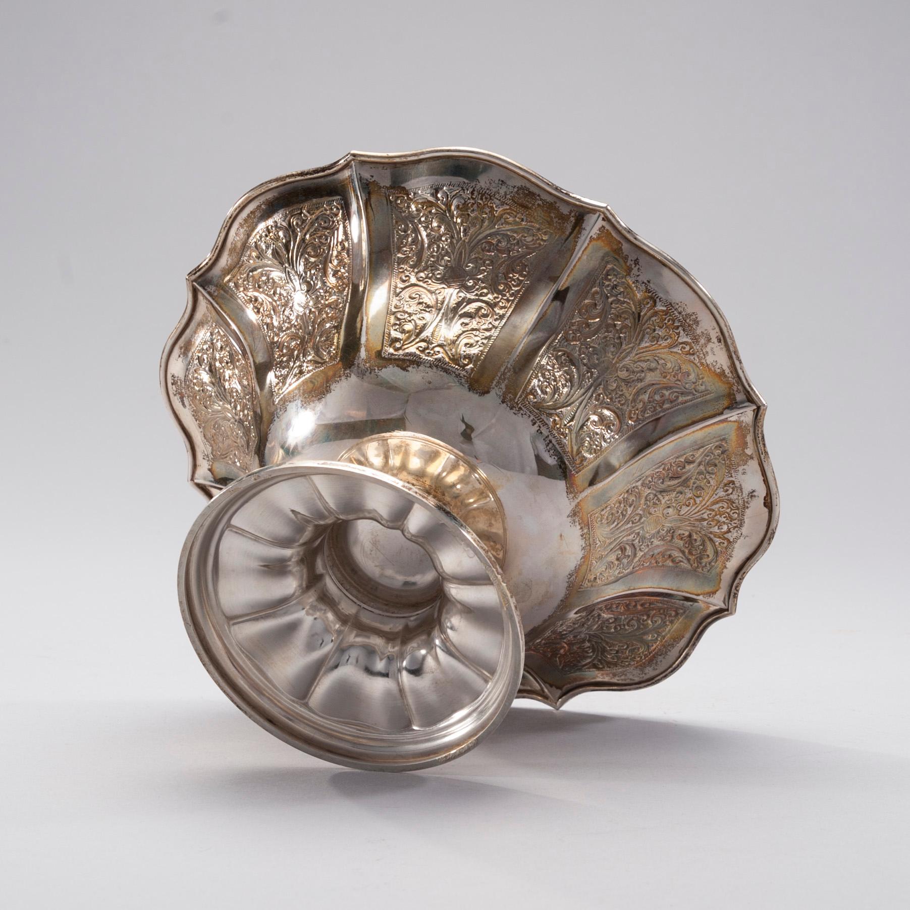 SKÅL, silver, Kultakeskus Oy, Tavastehus 1928. Vikt ca 362 g.