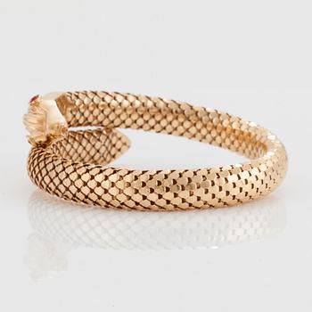 A BRACELET.