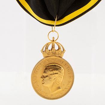 Medalj,  "För trohet och flit", 18K guld, af Kongl. Sällskapet Pro Patria, 1994.