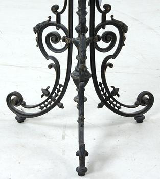 PIEDESTAL, nyrenässans, omkring sekelskiftet 1800/1900.