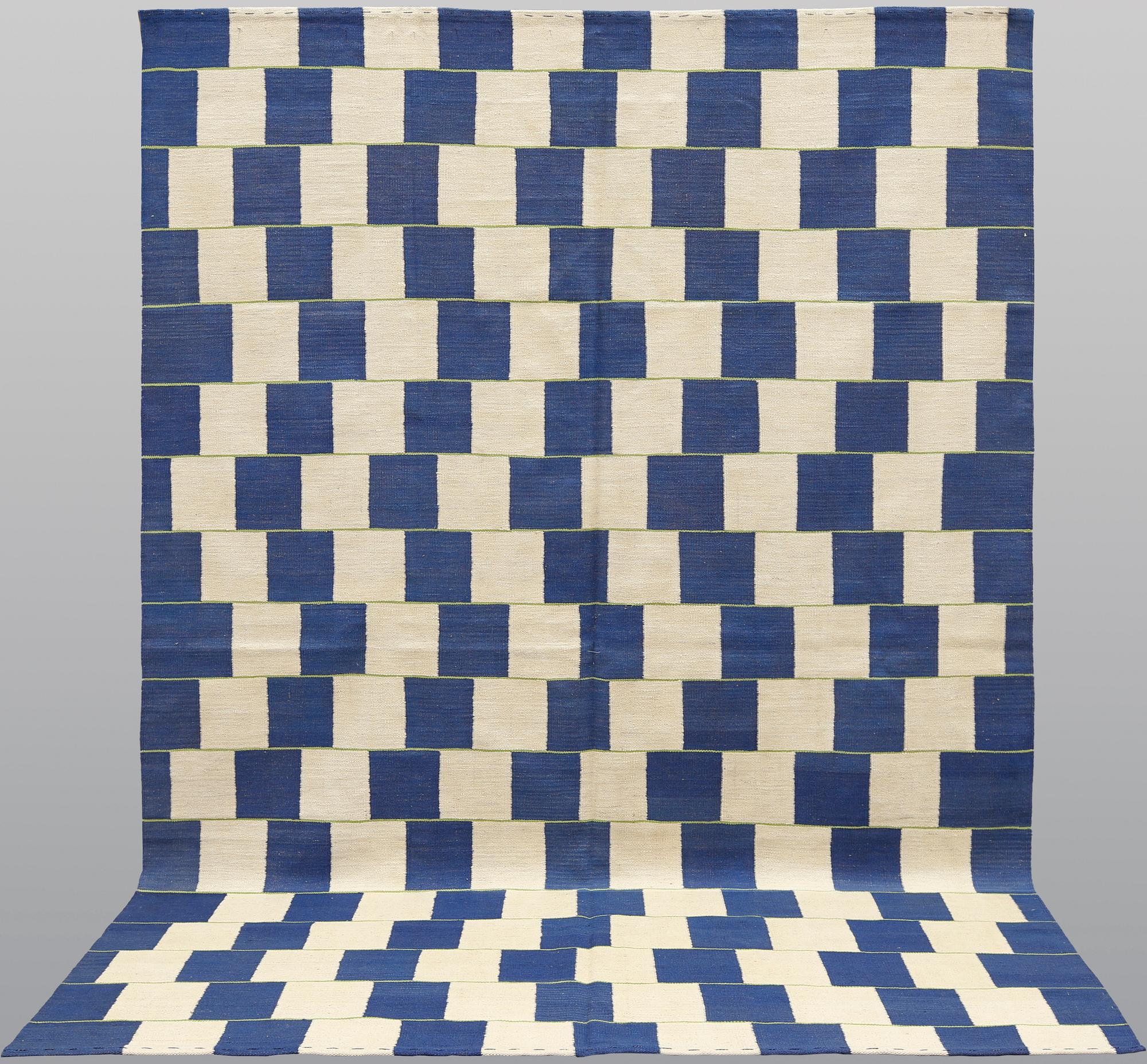 A Kilim rug, modern design, approx. 293 x 218 cm.