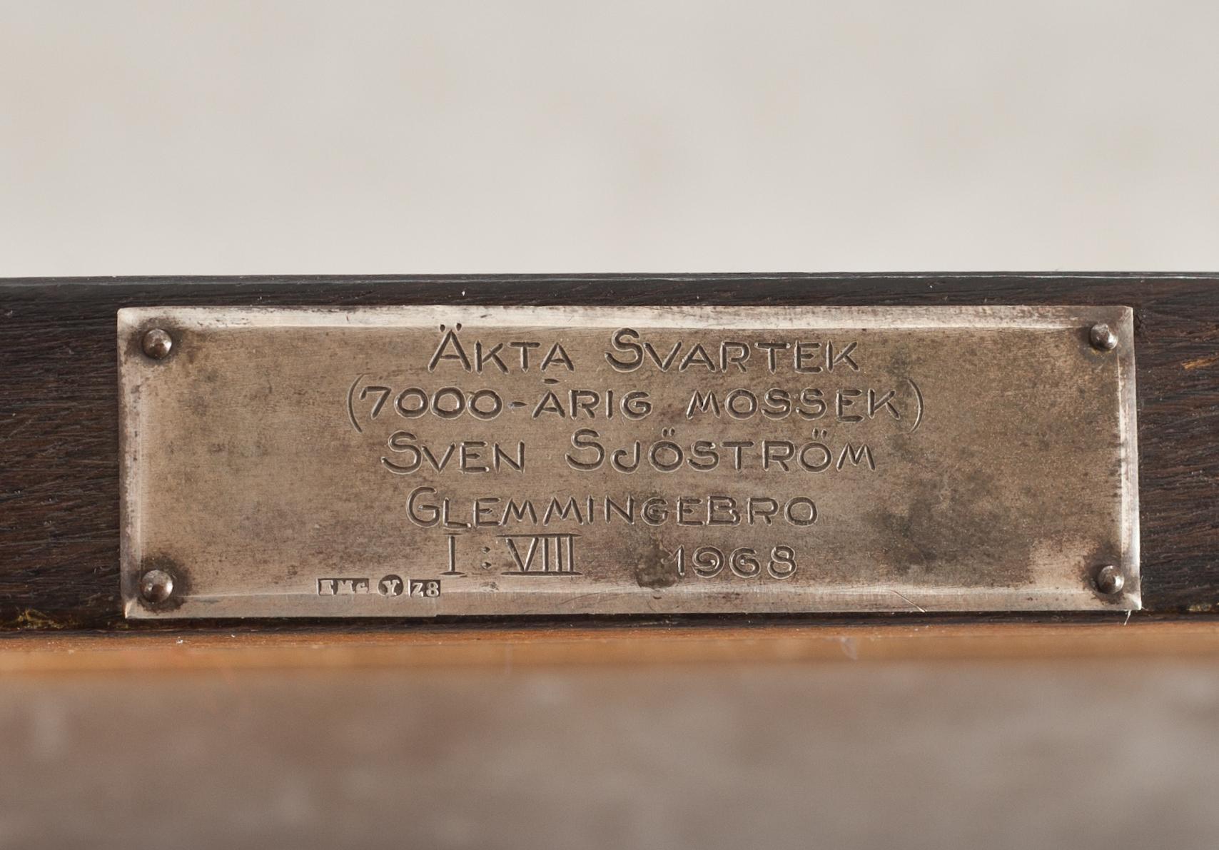 SOFFBORD, svartek, 1900-tal, brickmärkt, 1968.