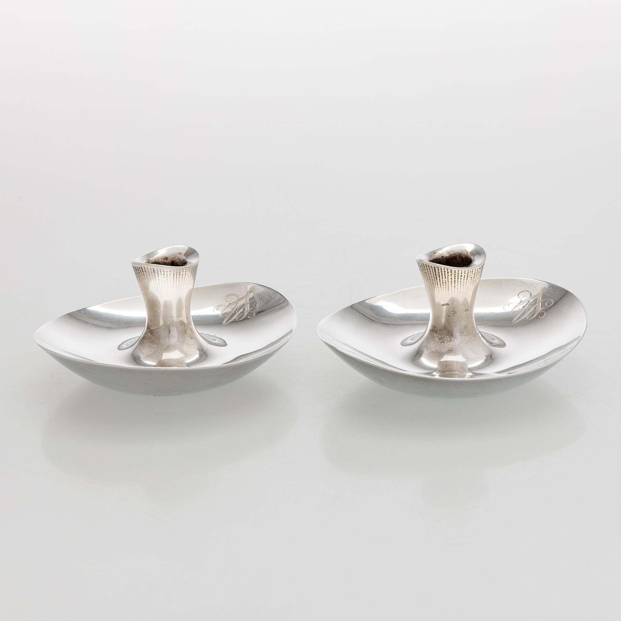 Tapio Wirkkala, ljusstakar ett par, silver, Hopeatehdas Helsinki 1956.