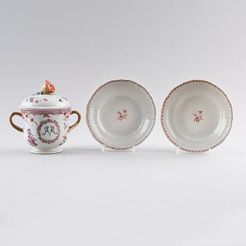 LOCKSKÅL SAMT FAT, 1 par, porslin, Kina, Qianlong 1736-1795.