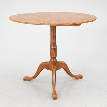 A tilt-top table by A. J. Rosendahl (master active in Arboga 1762-1836).