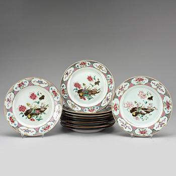 TALLRIKAR, 12 st, porslin, Kina, Qing dynastin, Qianlong (1735-96).